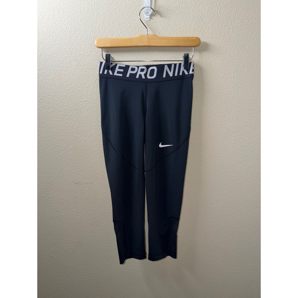Women's Nike Pro Leggings Size Medium